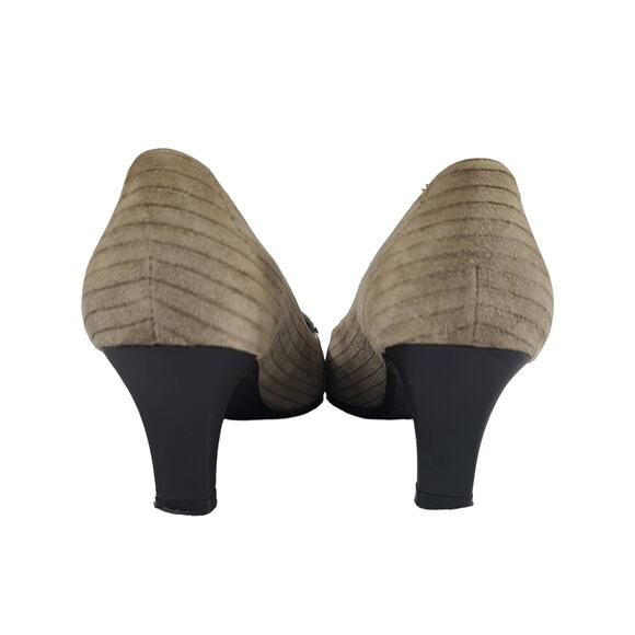 Stuart Weitzman Gray Taupe Quilted Suede Pumps Heels Shoes Size 6 M - Picture 4 of 6